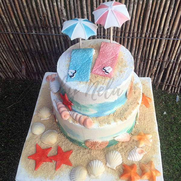 Tarta con decoración playera